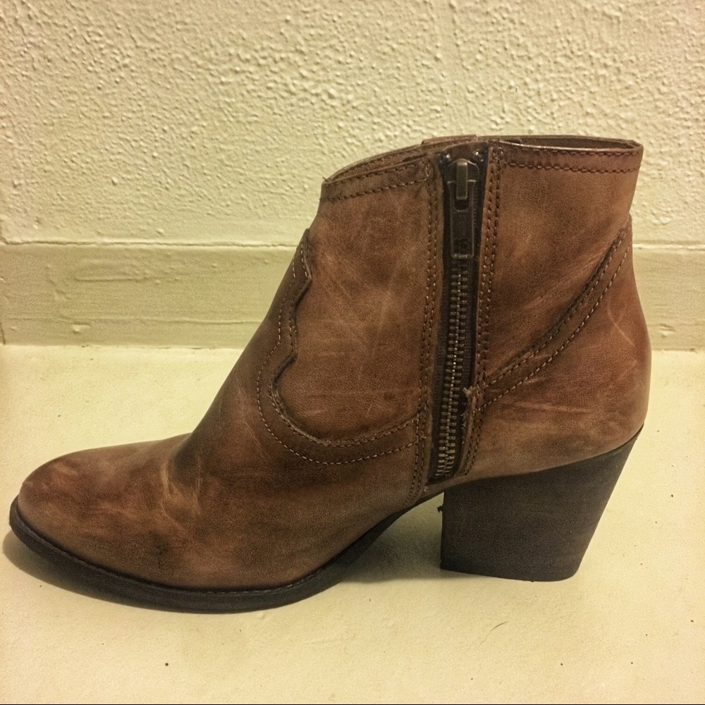 Steve Madden Leather Booties